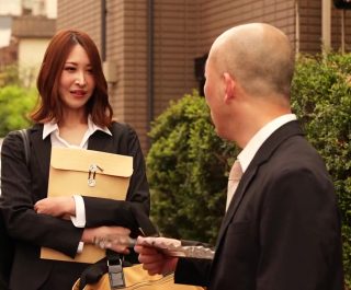 Phục vụ XXX cho lão sếp già