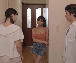 Lén nhìn nhỏ em chịch với người yêu